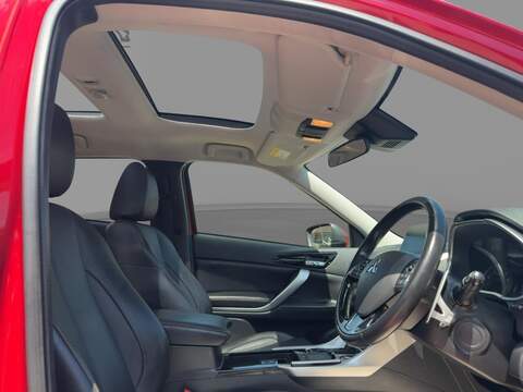 Mitsubishi 1.5T FIRST EDITION SUV 5DR PETROL CVT 4WD AUTO SUNROOF HEATED SEATS SATNAV BLUETOOTH DAB STEREO APPLE CARPLAY REAR CAMERA PARKING AIDS 57000 MILES FSH