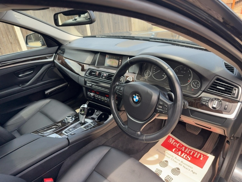 BMW 520I 2.0 SE SALOON 4 DOOR PETROL AUTO SUNROOF BLUETOOTH STEREO CD PLAYER REAR CAMERA PARKING AIDS ONLY 53000 MILES SH NO ULEZ CHARGE 92-96 Mitcham Road