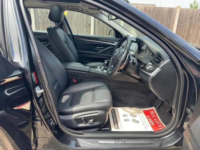 BMW 520I 2.0 SE SALOON 4 DOOR PETROL AUTO SUNROOF BLUETOOTH STEREO CD PLAYER REAR CAMERA PARKING AIDS ONLY 53000 MILES SH NO ULEZ CHARGE 92-96 Mitcham Road