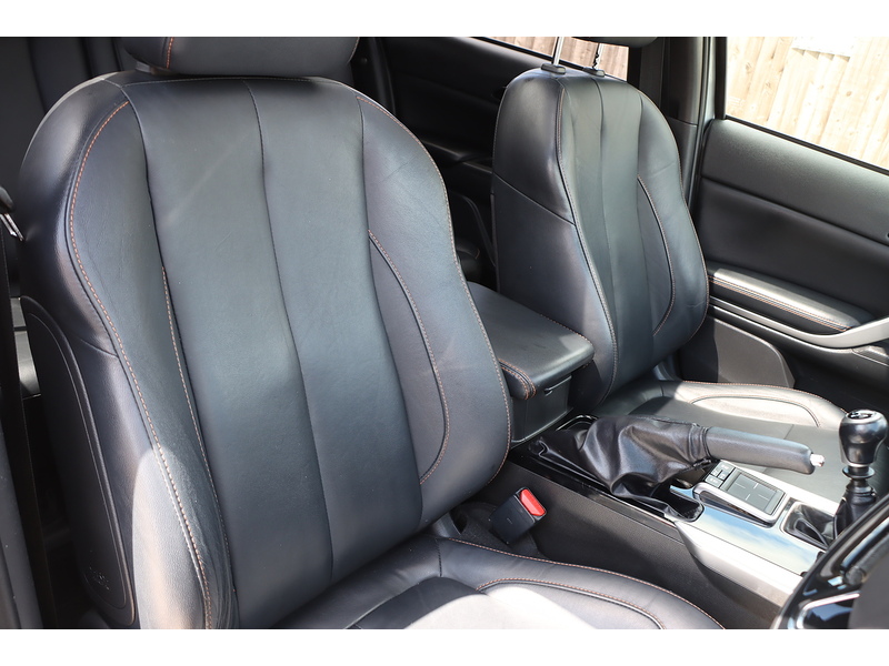 Mitsubishi 1.5T 4 SUV 5DR PETROL MANUAL SUNROOF HEATED SEATS SATNAV BLUETOOTH DAB RADIO APPLE CARPLAY REAR CAMERA PARKING AIDS ONLY 68000 MILES SH NO ULEZ CHARGE 92-96 Mitcham Road