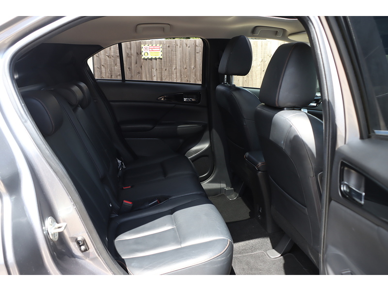 Mitsubishi 1.5T 4 SUV 5DR PETROL MANUAL SUNROOF HEATED SEATS SATNAV BLUETOOTH DAB RADIO APPLE CARPLAY REAR CAMERA PARKING AIDS ONLY 68000 MILES SH NO ULEZ CHARGE 92-96 Mitcham Road