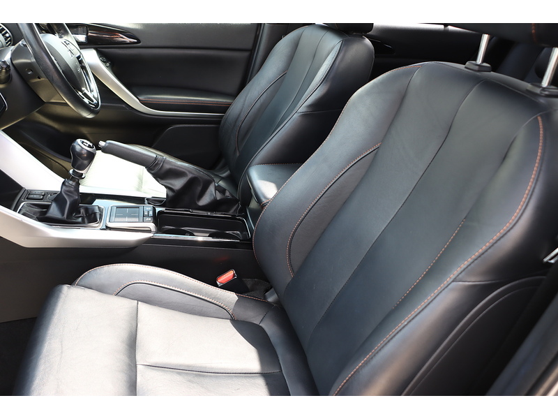 Mitsubishi 1.5T 4 SUV 5DR PETROL MANUAL SUNROOF HEATED SEATS SATNAV BLUETOOTH DAB RADIO APPLE CARPLAY REAR CAMERA PARKING AIDS ONLY 68000 MILES SH NO ULEZ CHARGE 92-96 Mitcham Road