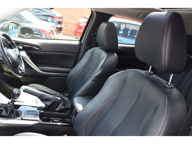 Mitsubishi 1.5T 4 SUV 5DR PETROL MANUAL SUNROOF HEATED SEATS SATNAV BLUETOOTH DAB RADIO APPLE CARPLAY REAR CAMERA PARKING AIDS ONLY 68000 MILES SH NO ULEZ CHARGE 92-96 Mitcham Road