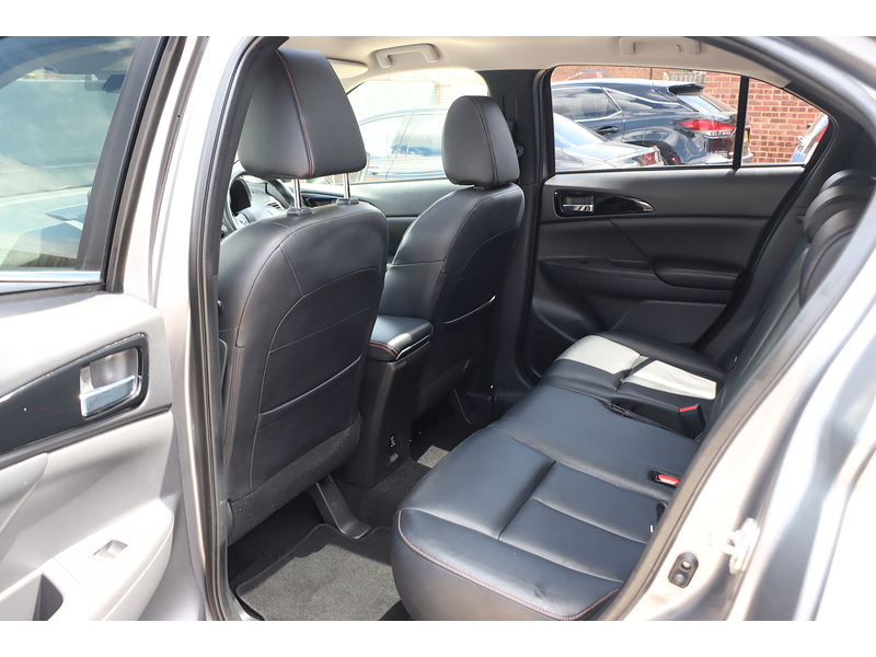 Mitsubishi 1.5T 4 SUV 5DR PETROL MANUAL SUNROOF HEATED SEATS SATNAV BLUETOOTH DAB RADIO APPLE CARPLAY REAR CAMERA PARKING AIDS ONLY 68000 MILES SH NO ULEZ CHARGE 92-96 Mitcham Road