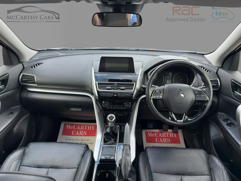 Mitsubishi 1.5T 4 SUV 5DR PETROL MANUAL SUNROOF HEATED SEATS SATNAV BLUETOOTH DAB RADIO APPLE CARPLAY REAR CAMERA PARKING AIDS ONLY 68000 MILES SH NO ULEZ CHARGE 92-96 Mitcham Road