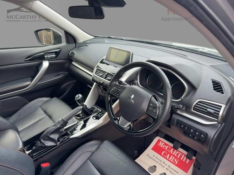 Mitsubishi 1.5T 4 SUV 5DR PETROL MANUAL SUNROOF HEATED SEATS SATNAV BLUETOOTH DAB RADIO APPLE CARPLAY REAR CAMERA PARKING AIDS ONLY 68000 MILES SH NO ULEZ CHARGE 92-96 Mitcham Road