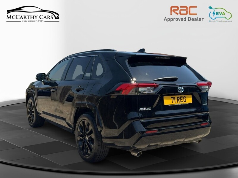 Toyota 2.5 VVT-H BLACK EDITION SUV 5DR PETROL HYBRID CVT AUTO HEATED SEATS SAT NAV BLUETOOTH DAB STEREO APPLE CARPLAY REAR CAMERA JUST 1 OWNER 62000 MILES SH 72-74 Mitcham Road