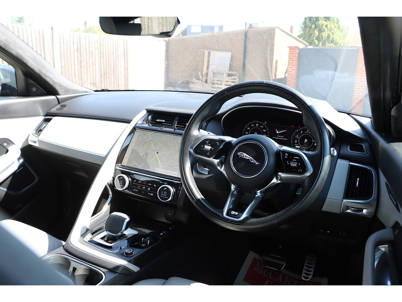 Jaguar 1.5 P300E 12.17KWH R-DYNAMIC HSE SUV 5DR PETROL PLUG-IN HYBRID AWD AUTO HEATED SEATS SATNAV BLUETOOTH APPLE CARPLAY REAR CAMERA 1 OWNER 52000 MILES SH 72-74 Mitcham Road