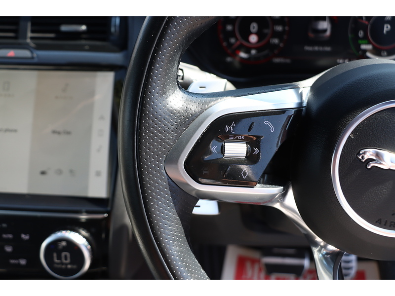 Jaguar 1.5 P300E 12.17KWH R-DYNAMIC HSE SUV 5DR PETROL PLUG-IN HYBRID AWD AUTO HEATED SEATS SATNAV BLUETOOTH APPLE CARPLAY REAR CAMERA 1 OWNER 52000 MILES SH 72-74 Mitcham Road
