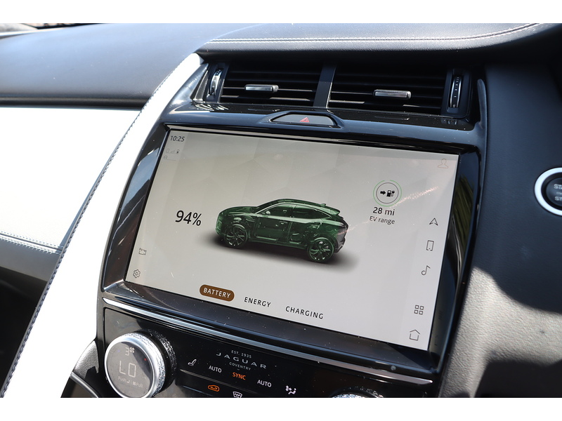Jaguar 1.5 P300E 12.17KWH R-DYNAMIC HSE SUV 5DR PETROL PLUG-IN HYBRID AWD AUTO HEATED SEATS SATNAV BLUETOOTH APPLE CARPLAY REAR CAMERA 1 OWNER 52000 MILES SH 72-74 Mitcham Road