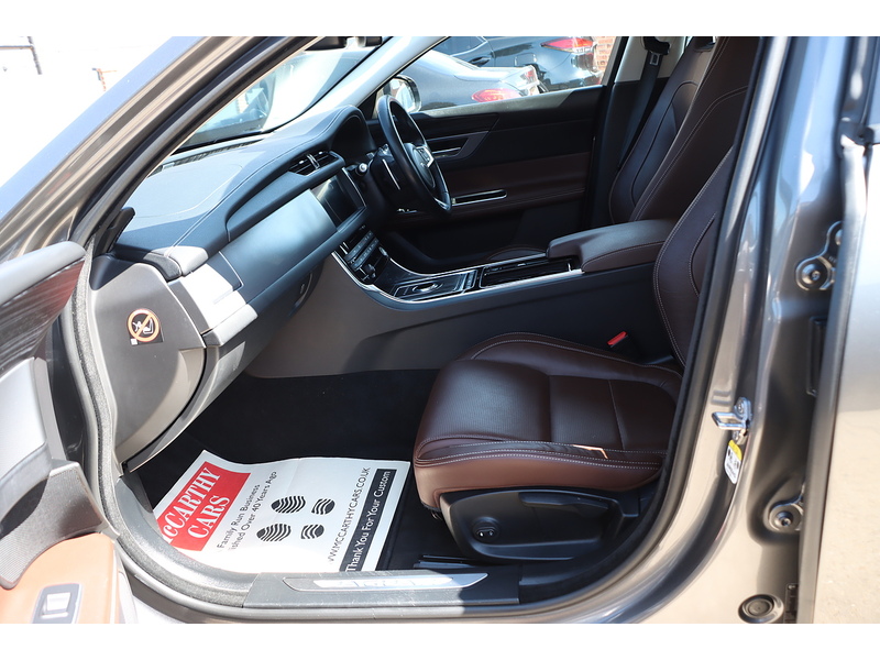 Jaguar 2.0I R-SPORT SALOON 4DR PETROL AUTO HEATED SEATS SAT NAV BLUETOOTH DAB STEREO PARKING AIDS SAME OWNER FOR 3 YEARS ONLY 45000 MILES FSH 6 SERVICES 72-74 Mitcham Road