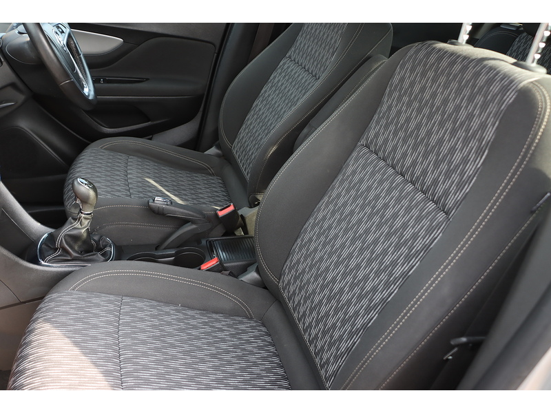 Vauxhall 1.6 EXCLUSIV SUV 5DR PETROL 2WD MANUAL BLUETOOTH DAB STEREO AIRCON PARKING AIDS SAME OWNER FOR 4 YEARS ONLY 99000 MILES FSH 10 SERVICES NO ULEZ CHARGE 72-74 Mitcham Road