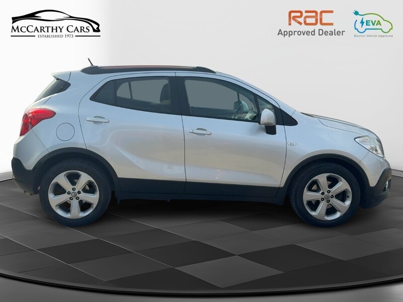 Vauxhall 1.6 EXCLUSIV SUV 5DR PETROL 2WD MANUAL BLUETOOTH DAB STEREO AIRCON PARKING AIDS SAME OWNER FOR 4 YEARS ONLY 99000 MILES FSH 10 SERVICES NO ULEZ CHARGE 72-74 Mitcham Road