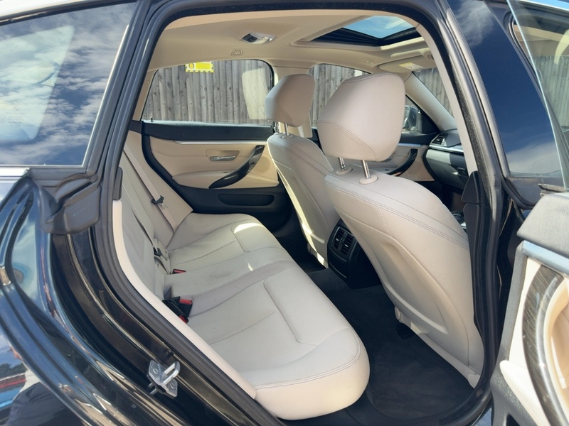 BMW 430I 2.0 LUXURY HATCHBACK 5DR PETROL AUTO SUNROOF HEATED SEATS SATNAV BLUETOOTH DAB RADIO REAR CAMERA PARKING AIDS 2 OWNERS 72000 MILES FSH 9 SERVICES 72-74 Mitcham Road