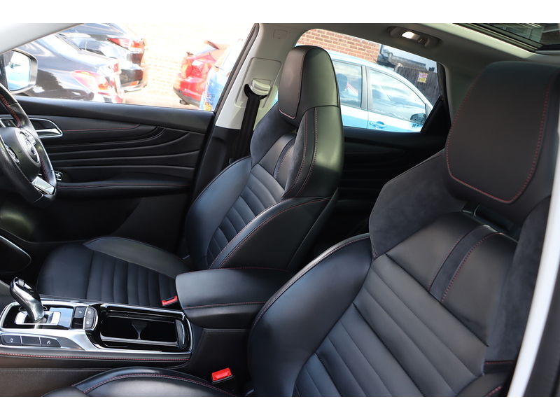 MG 1.5 T-GDI 16.6kWh Exclusive SUV 5dr Petrol Plug-in Hybrid Auto Euro 6 (s/s) (258 ps) 72-74 Mitcham Road