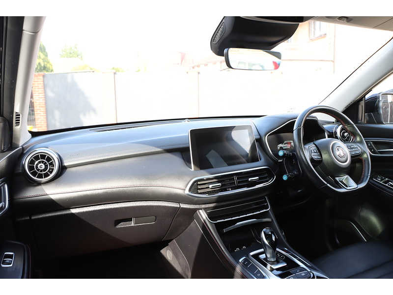 MG 1.5 T-GDI 16.6kWh Exclusive SUV 5dr Petrol Plug-in Hybrid Auto Euro 6 (s/s) (258 ps) 72-74 Mitcham Road