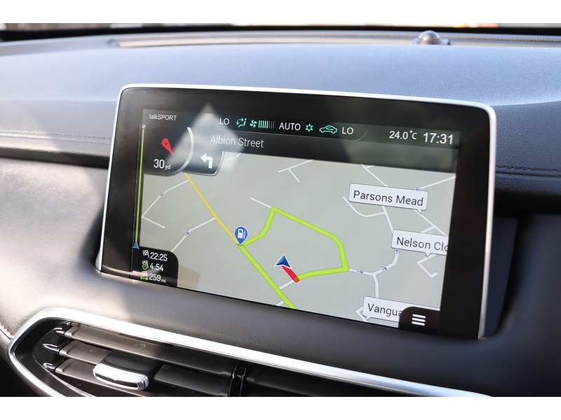 MG 1.5 T-GDI 16.6kWh Exclusive SUV 5dr Petrol Plug-in Hybrid Auto Euro 6 (s/s) (258 ps) 72-74 Mitcham Road