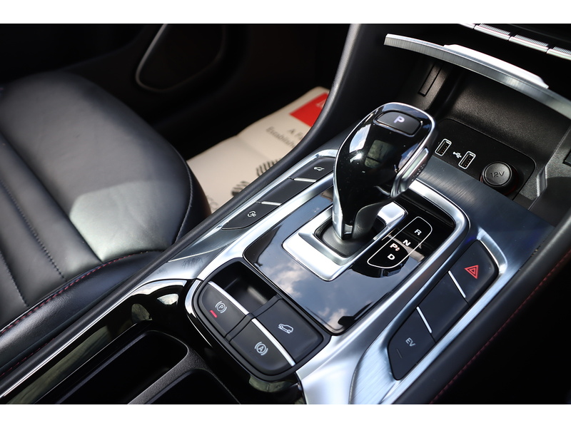 MG 1.5 T-GDI 16.6kWh Exclusive SUV 5dr Petrol Plug-in Hybrid Auto Euro 6 (s/s) (258 ps) 72-74 Mitcham Road