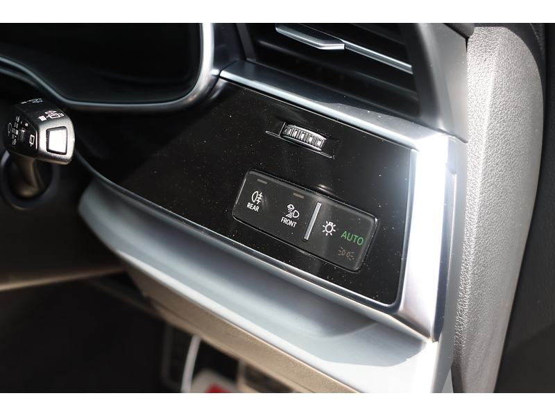 Audi 3.0 TFSIE V6 55 S LINE SUV 5DR PETROL PLUG-IN HYBRID TIPTRONIC QUATTRO AUTO HEATED SEATS SATNAV BLUETOOTH REAR CAM 2 OWNERS 63000 MILES FSH 7 SERVICES 72-74 Mitcham Road