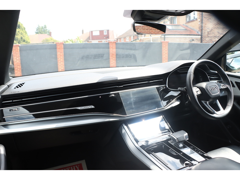 Audi 3.0 TFSIE V6 55 S LINE SUV 5DR PETROL PLUG-IN HYBRID TIPTRONIC QUATTRO AUTO HEATED SEATS SATNAV BLUETOOTH REAR CAM 2 OWNERS 63000 MILES FSH 7 SERVICES 72-74 Mitcham Road