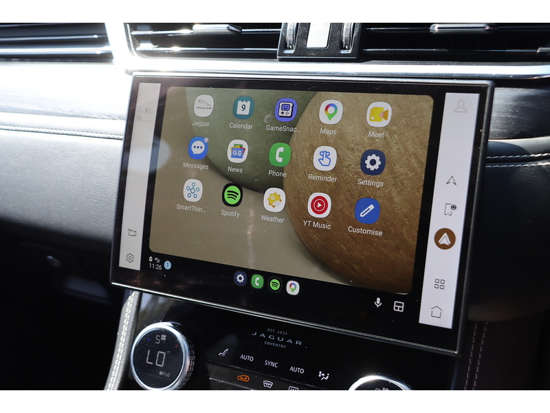 Jaguar 2.0 P400E 17.1KWH R-DYNAMIC SUV 5DR PETROL PLUG-IN HYBRID AWD AUTO PAN ROOF HEATED SEATS SATNAV APPLE CARPLAY REAR CAMERA JUST 1 OWNER 57000 MILES FSH 72-74 Mitcham Road