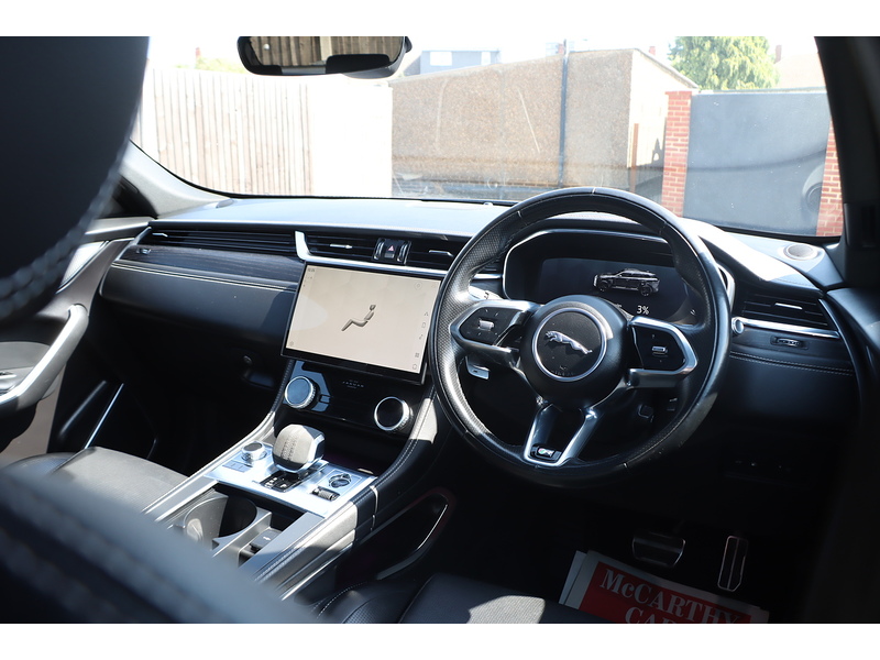 Jaguar 2.0 P400E 17.1KWH R-DYNAMIC SUV 5DR PETROL PLUG-IN HYBRID AWD AUTO PAN ROOF HEATED SEATS SATNAV APPLE CARPLAY REAR CAMERA JUST 1 OWNER 57000 MILES FSH 72-74 Mitcham Road