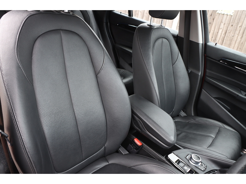 BMW 1.5 25E 10KWH XLINE SUV 5DR PETROL PLUG-IN HYBRID XDRIVE AUTO HEATED SEATS SAT NAV BLUETOOTH STEREO APPLE CARPLAY PARKING AIDS 1 OWNER 50000 MILES SH 72-74 Mitcham Road
