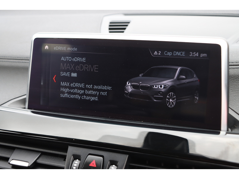BMW 1.5 25E 10KWH XLINE SUV 5DR PETROL PLUG-IN HYBRID XDRIVE AUTO HEATED SEATS SAT NAV BLUETOOTH STEREO APPLE CARPLAY PARKING AIDS 1 OWNER 50000 MILES SH 72-74 Mitcham Road