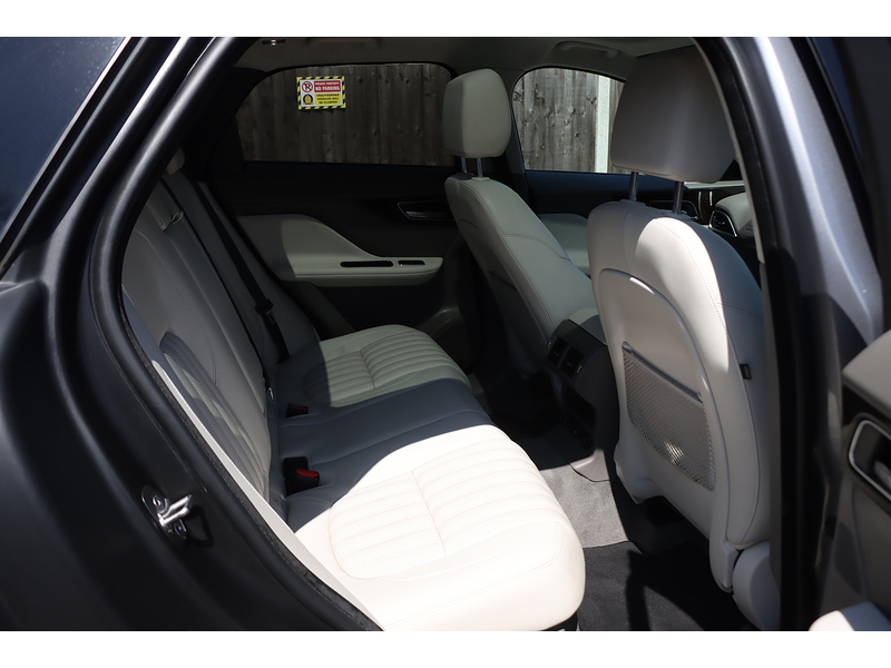 Jaguar 2.0 P250I PORTFOLIO SUV 5DR PETROL AWD AUTO PAN ROOF HEATED SEATS SATNAV BLUETOOTH APPLE CARPLAY REAR CAMERA PARKING AIDS 2 OWNERS ONLY 64000 MILES SH 72-74 Mitcham Road