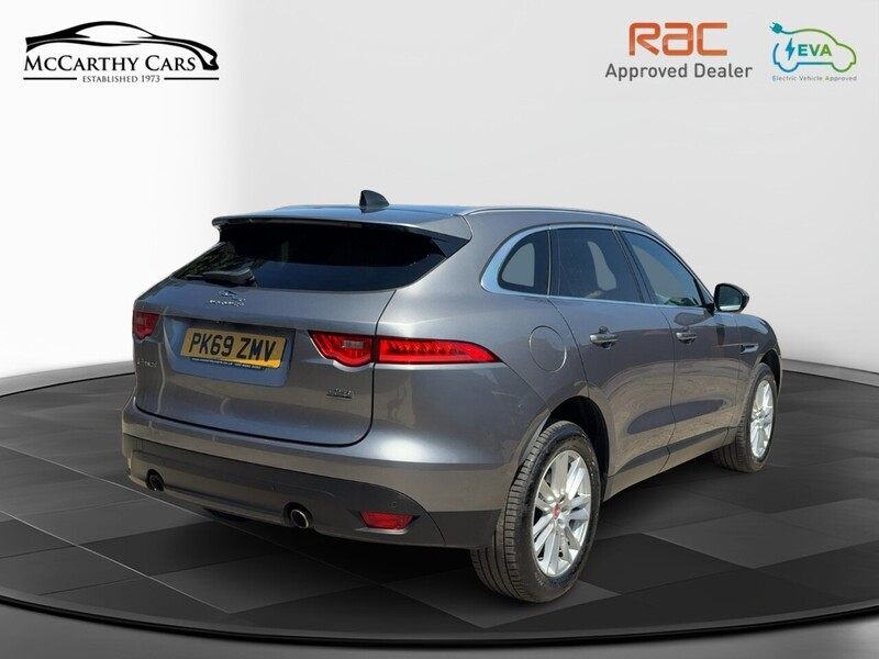 Jaguar 2.0 P250I PORTFOLIO SUV 5DR PETROL AWD AUTO PAN ROOF HEATED SEATS SATNAV BLUETOOTH APPLE CARPLAY REAR CAMERA PARKING AIDS 2 OWNERS ONLY 64000 MILES SH 72-74 Mitcham Road