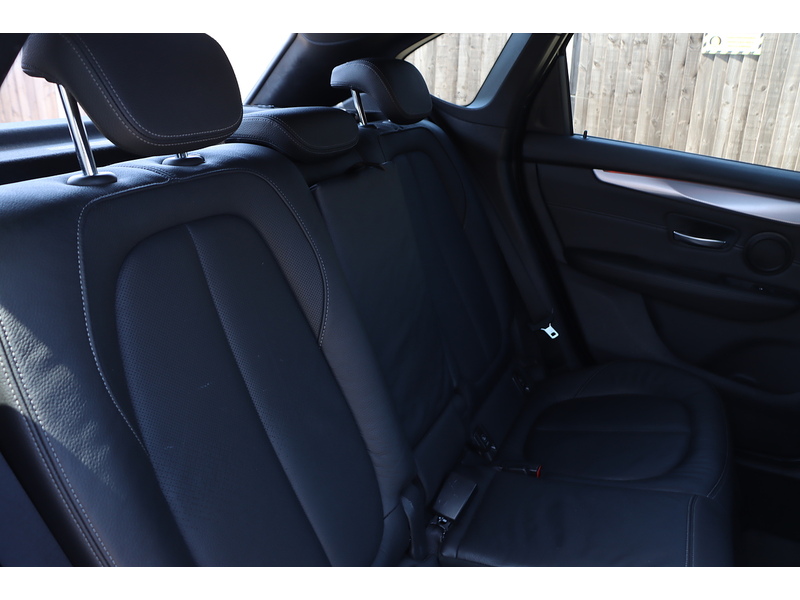 BMW 218I 1.5 M SPORT MPV 5DR PETROL DCT AUTO SATNAV BLUETOOTH DAB RADIO APPLE CARPLAY PARKING AIDS 2 OWNERS ONLY 49000 MILES FSH 6 SERVICES NO ULEZ CHARGE 72-74 Mitcham Road