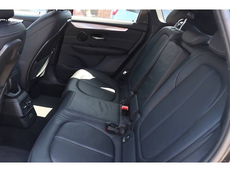 BMW 218I 1.5 M SPORT MPV 5DR PETROL DCT AUTO SATNAV BLUETOOTH DAB RADIO APPLE CARPLAY PARKING AIDS 2 OWNERS ONLY 49000 MILES FSH 6 SERVICES NO ULEZ CHARGE 72-74 Mitcham Road