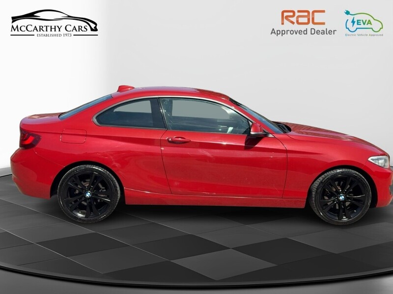 BMW 220I 2.0 SPORT COUPE 2DR PETROL AUTO FULL LEATHER HEATED SEATS SATNAV BLUETOOTH DAB STEREO PARKING AIDS ONLY 43000 MILES FSH 9 SERVICES NO ULEZ CHARGE 92-96 Mitcham Road