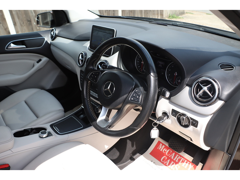 Mercedes-Benz B180 1.6 SPORT (EXECUTIVE) MPV 5DR PETROL 7G-DCT AUTO HEATED SEATS SAT NAV BLUETOOTH STEREO REAR CAMERA PARKING AIDS JUST 2 OWNERS ONLY 55000 MILES SH 72-74 Mitcham Road