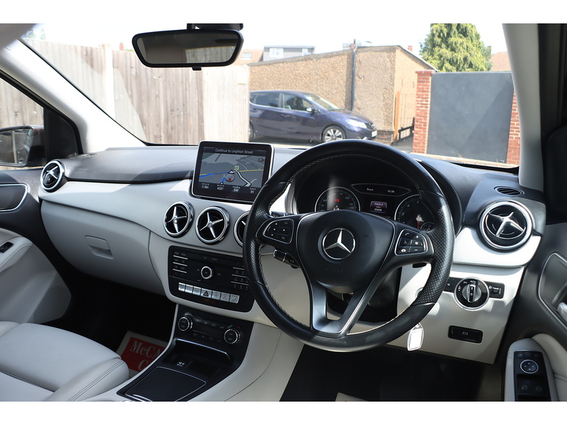 Mercedes-Benz B180 1.6 SPORT (EXECUTIVE) MPV 5DR PETROL 7G-DCT AUTO HEATED SEATS SAT NAV BLUETOOTH STEREO REAR CAMERA PARKING AIDS JUST 2 OWNERS ONLY 55000 MILES SH 72-74 Mitcham Road