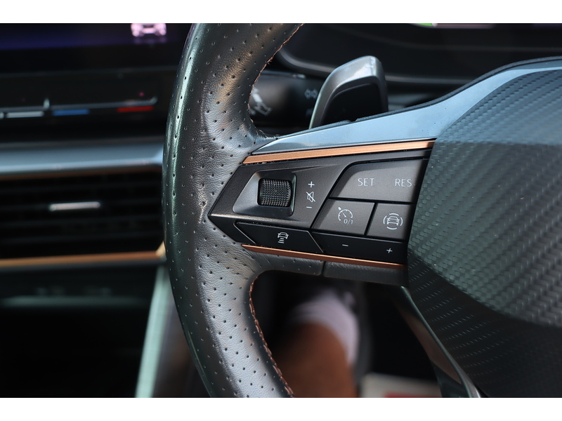 CUPRA 1.4 EHYBRID 12.8KWH V1 SUV 5DR PETROL PLUG-IN HYBRID DSG AUTO SAT NAV BLUETOOTH DAB STEREO APPLE CARPLAY PARKING AIDS ONLY 73000 MILES FSH 6 SERVICES 92-96 Mitcham Road