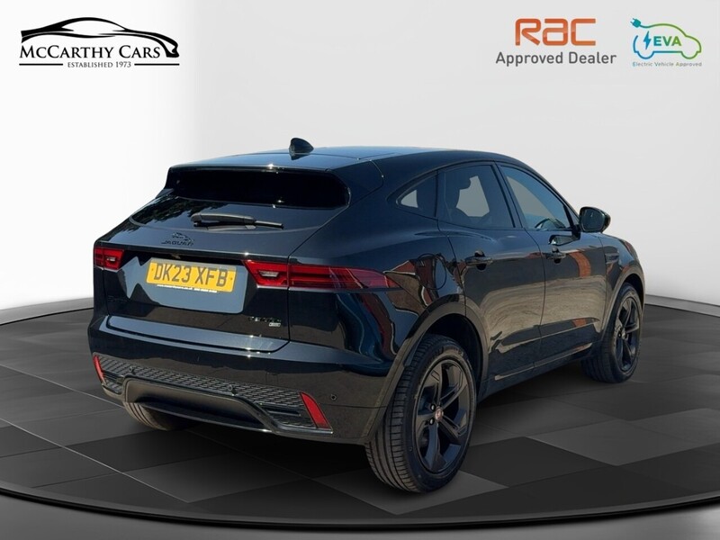 Jaguar 1.5 P300E 11.5KWH R-DYNAMIC BLACK SUV 5DR PETROL PLUG-IN HYBRID AWD AUTO PAN ROOF HEATED SEATS SAT NAV BLUETOOTH APPLE CARPLAY REAR CAMERA 1 OWNER FSH 72-74 Mitcham Road