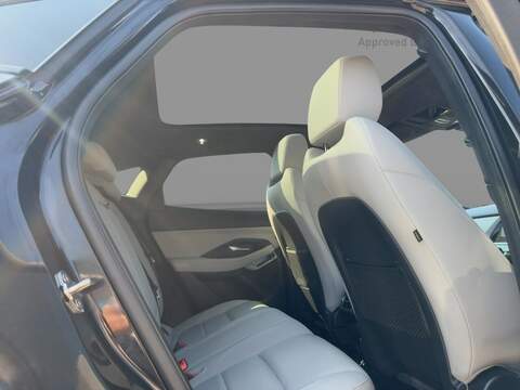 Jaguar 1.5 P300e 11.5kWh R-Dynamic Black SUV 5dr Petrol Plug-in Hybrid Auto AWD Euro 6 (s/s) (309 ps)