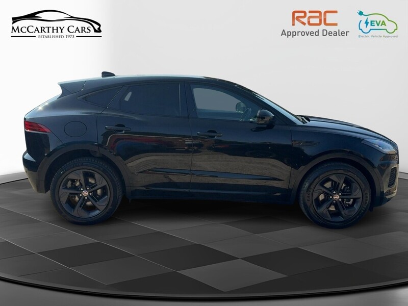 Jaguar 1.5 P300E 11.5KWH R-DYNAMIC BLACK SUV 5DR PETROL PLUG-IN HYBRID AWD AUTO PAN ROOF HEATED SEATS SAT NAV BLUETOOTH APPLE CARPLAY REAR CAMERA 1 OWNER FSH 72-74 Mitcham Road