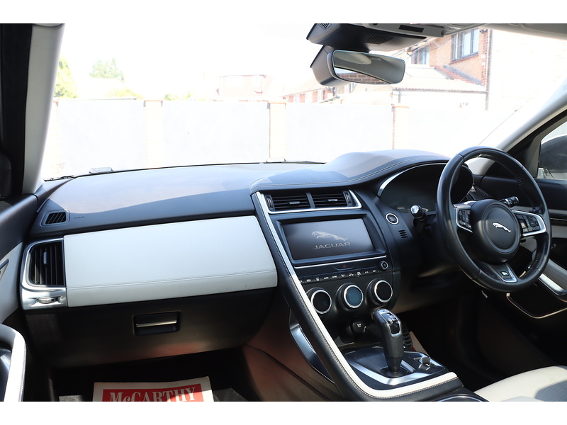 Jaguar 2.0 P250 R-DYNAMIC HSE SUV 5DR PETROL AWD AUTO PAN ROOF HEATED SEATS SAT NAV BLUETOOTH APPLE CARPLAY REAR & 360 CAMERA PARKING AIDS 76000 MILES FSH 72-74 Mitcham Road