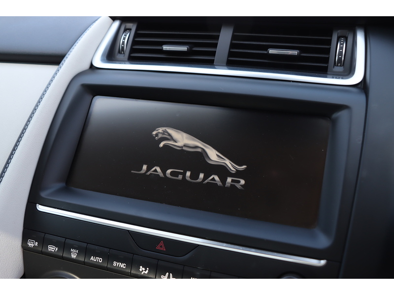 Jaguar 2.0 P250 R-DYNAMIC HSE SUV 5DR PETROL AWD AUTO PAN ROOF HEATED SEATS SAT NAV BLUETOOTH APPLE CARPLAY REAR & 360 CAMERA PARKING AIDS 76000 MILES FSH 72-74 Mitcham Road