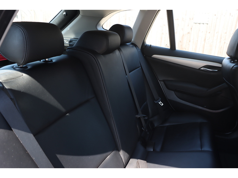BMW 2.0 20I SE SUV 5DR PETROL XDRIVE AUTO BLUETOOTH STEREO  CD PLAYER USB INPUT PARKING AIDS SAME OWNER FOR 8 YEARS ONLY 55000 MILES FSH NO ULEZ CHARGE 72-74 Mitcham Road