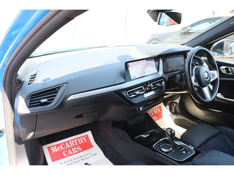 BMW 118I 1.5 M SPORT (LCP) HATCHBACK 5DR PETROL DCT AUTO HEATED SEATS SAT NAV BLUETOOTH DAB STEREO APPLE CARPLAY PARKING AIDS JUST 1 OWNER 57000 MILES FSH 72-74 Mitcham Road
