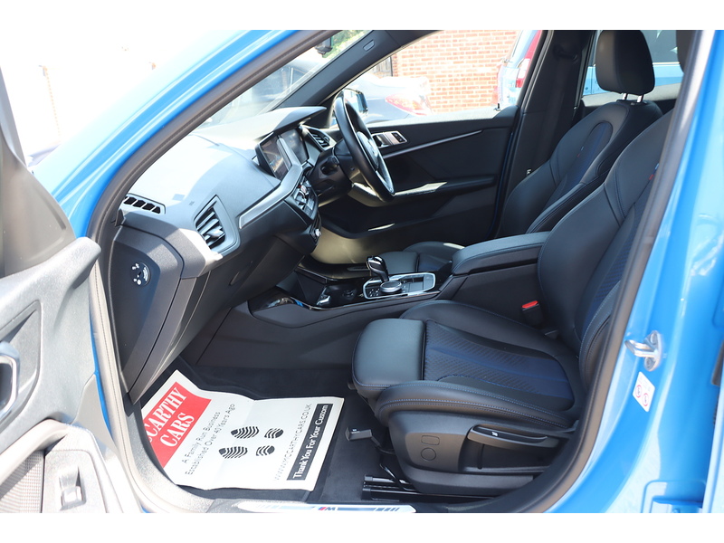 BMW 118I 1.5 M SPORT (LCP) HATCHBACK 5DR PETROL DCT AUTO HEATED SEATS SAT NAV BLUETOOTH DAB STEREO APPLE CARPLAY PARKING AIDS JUST 1 OWNER 57000 MILES FSH 72-74 Mitcham Road