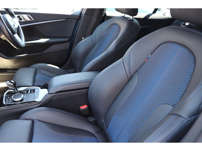 BMW 118I 1.5 M SPORT (LCP) HATCHBACK 5DR PETROL DCT AUTO HEATED SEATS SAT NAV BLUETOOTH DAB STEREO APPLE CARPLAY PARKING AIDS JUST 1 OWNER 57000 MILES FSH 72-74 Mitcham Road