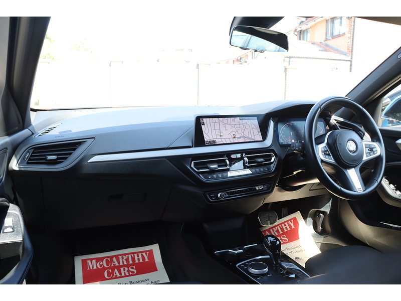 BMW 118I 1.5 M SPORT (LCP) HATCHBACK 5DR PETROL DCT AUTO HEATED SEATS SAT NAV BLUETOOTH DAB STEREO APPLE CARPLAY PARKING AIDS JUST 1 OWNER 57000 MILES FSH 72-74 Mitcham Road