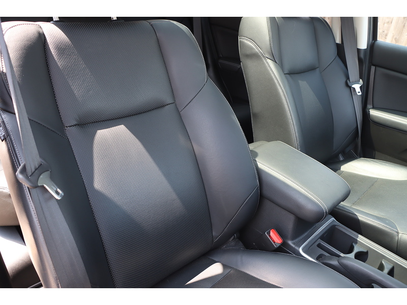 Honda 2.0 I-VTEC EX SUV 5DR PETROL 4WD AUTO PAN ROOF HEATED SEATS SAT NAV BLUETOOTH DAB STEREO REAR CAMERA PARKING AIDS JUST 2 OWNERS ONLY 26000 MILES FSH 72-74 Mitcham Road