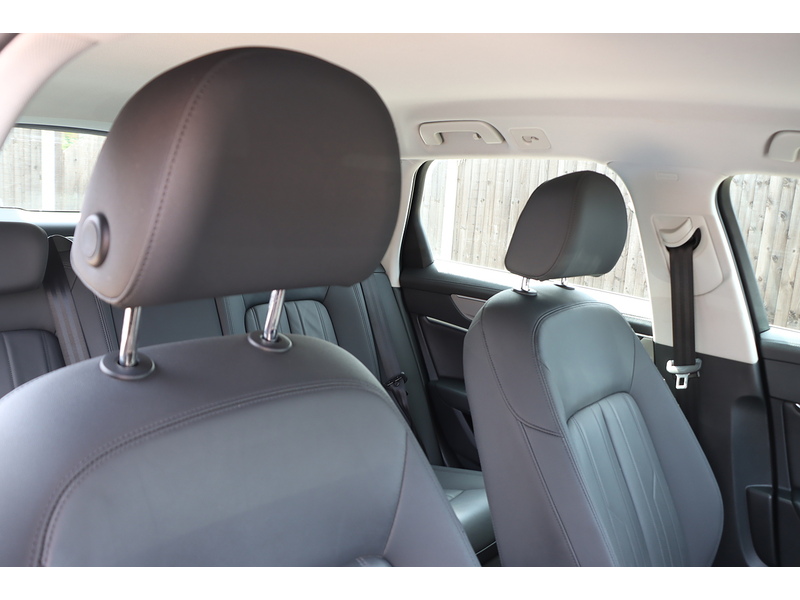 Audi 2.0 TFSI 40 Sport Estate 5dr Petrol S Tronic Euro 6 (s/s) (204 ps) 72-74 Mitcham Road