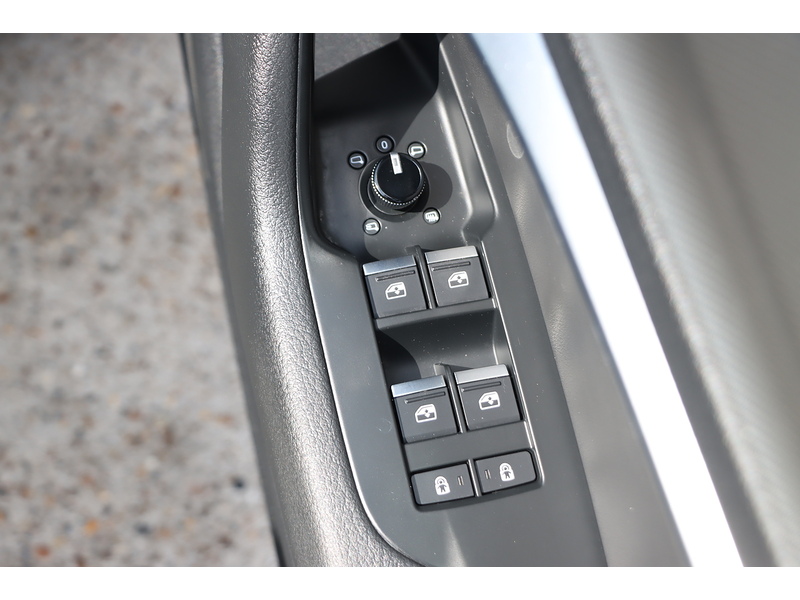 Audi 2.0 TFSI 40 Sport Estate 5dr Petrol S Tronic Euro 6 (s/s) (204 ps) 72-74 Mitcham Road