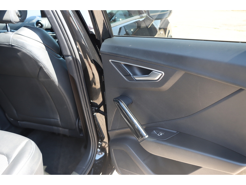 Audi 1.5 TFSI CoD 35 Black Edition SUV 5dr Petrol S Tronic Euro 6 (s/s) (150 ps) 72-74 Mitcham Road
